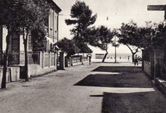Albergo Lido Silvi Marina Bagian luar foto